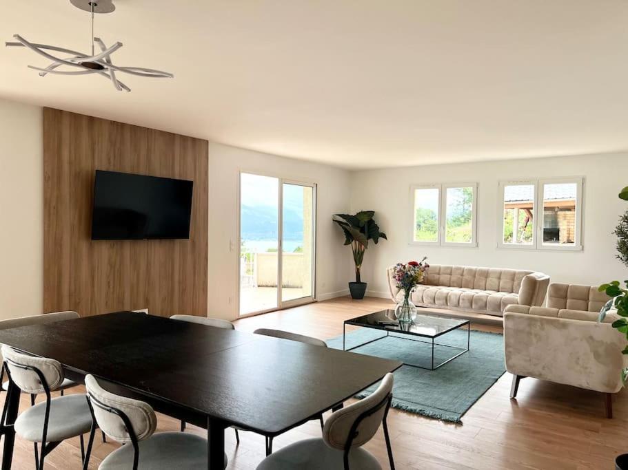 Panoramique - Du Bourget Villa *